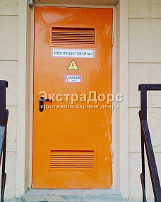 Противопожарные двери с решеткой от производителя в Твери  купить